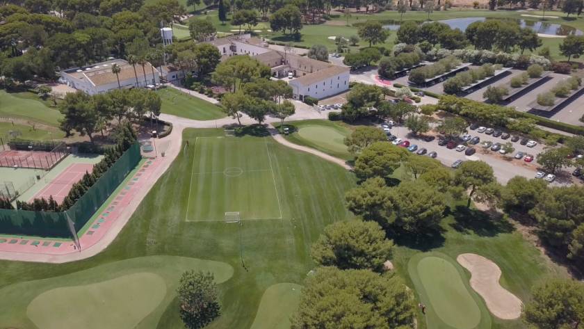 pistas-tenis-campo-futbol-club-juvenil-2